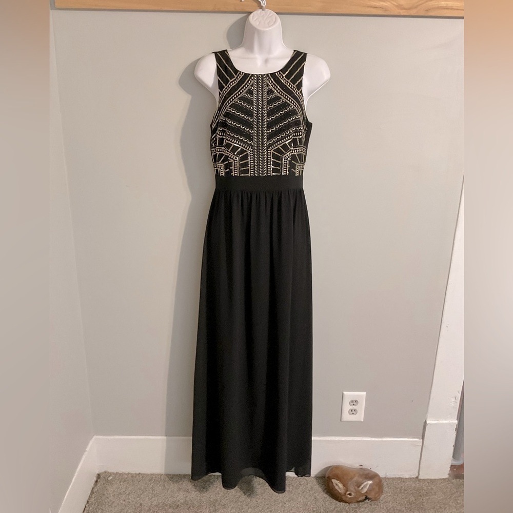 Gianni Bini embroidered & beaded maxi dress. Size 2